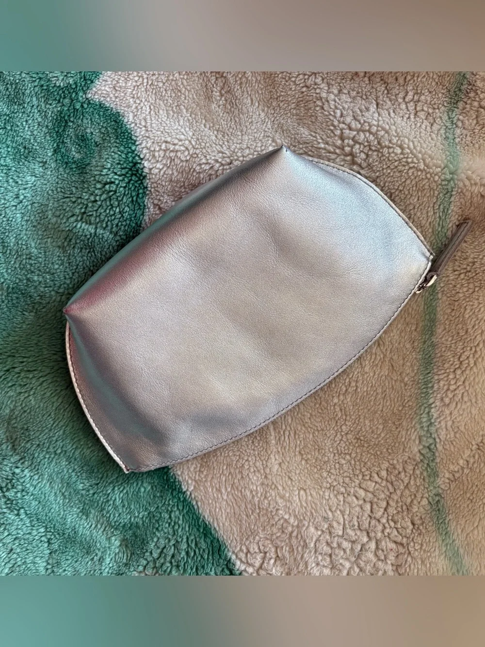 Madewell Leather Bag Essential zip pouch Silver NWT